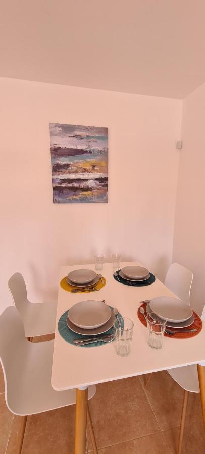 Ferienwohnung Beautiful Garden Flat Nearly Refurbished Free Wifi Corralejo Exterior foto